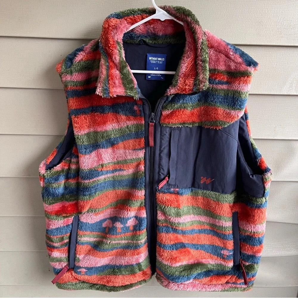 Urban Outfitters Without Walls Multicolor Rainbow Mushroom‎ Fleece Vest Mens L